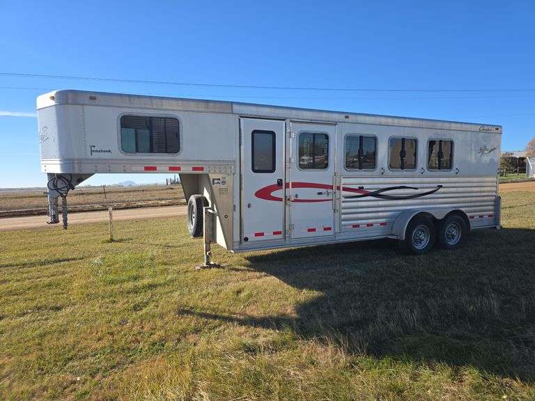 2012 CHEROKEE TOMAHAWK 7X28 4-HORSE SLANT WITH TACK ROOM. ***THIS TRAILER SELLS WITH TITLE!***