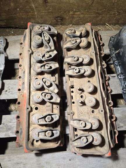 SMALL BLOCK CHEVY CYLINDER HEADS.