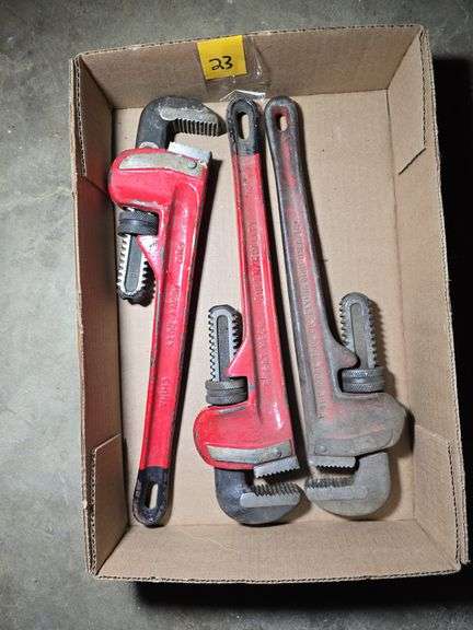 PIPE WRENCHES.