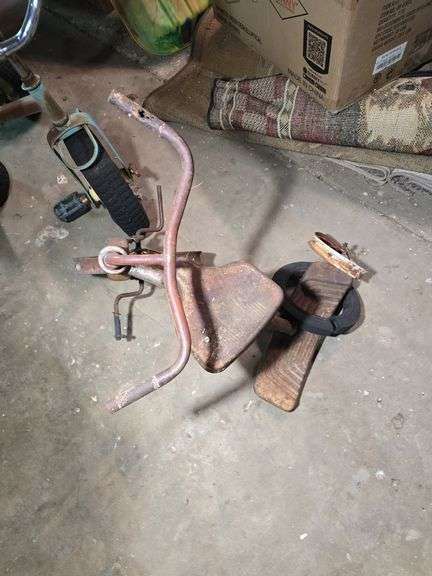 VINTAGE TRIKES.