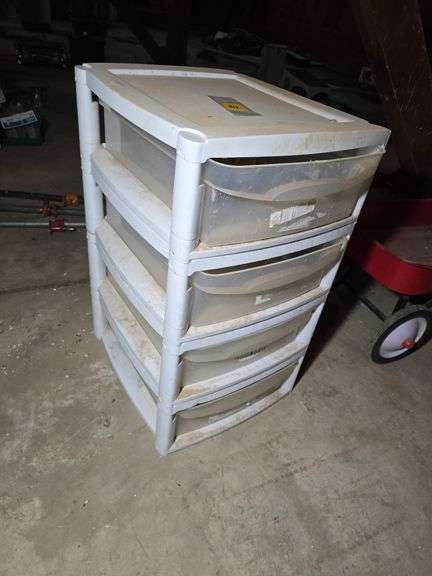 STACKING PLASTIC DRAWERS.