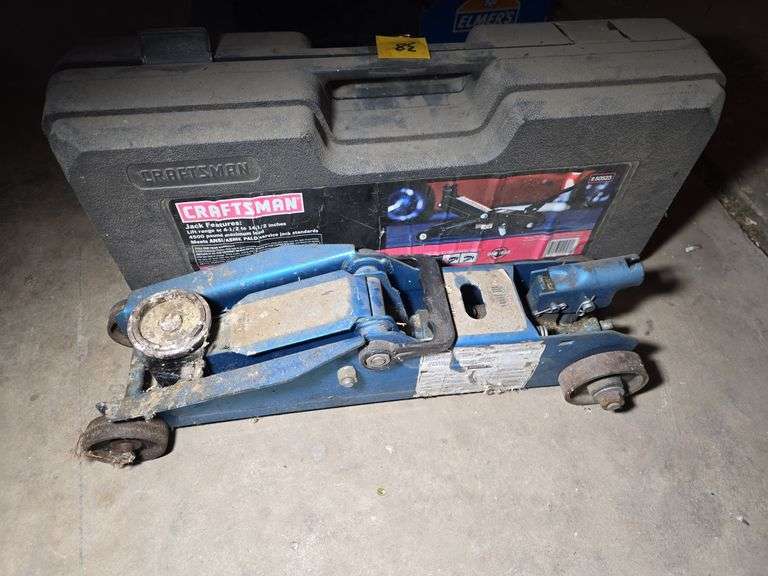 FLOOR JACK, NO HANDLE.