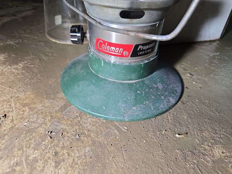 COLEMAN PROPANE LANTERN.