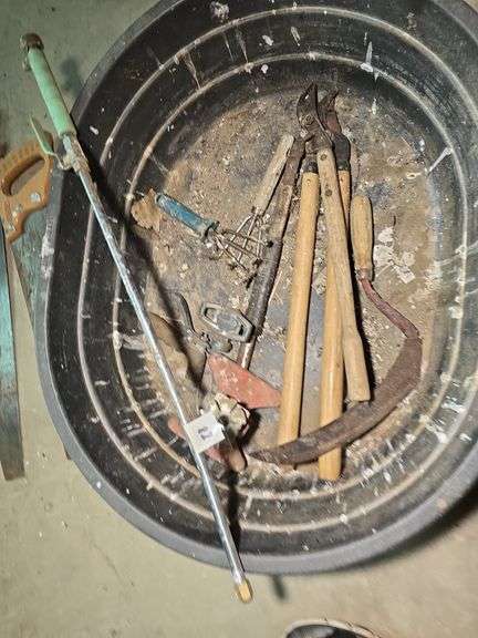 SAWS AND LAWN TOOLS.