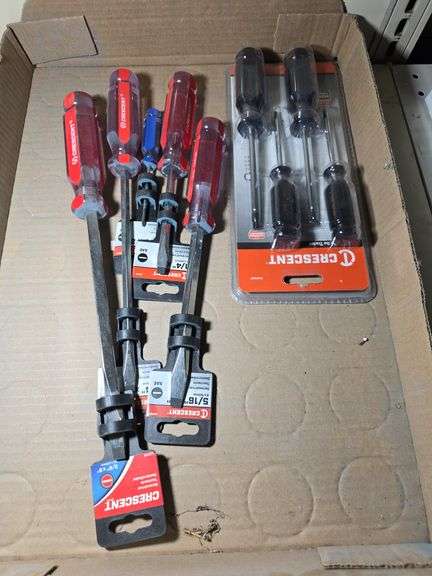 NIB SCREW DRIVERS AND TORX DRIVERS.