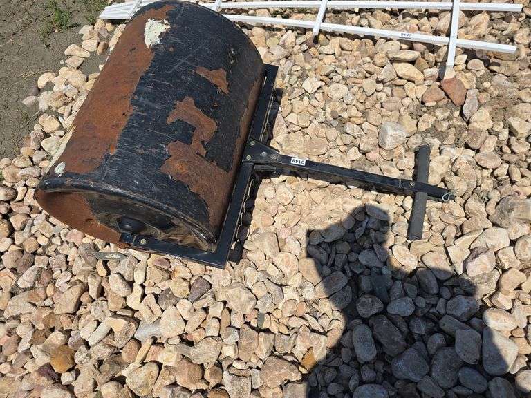 METAL YARD ROLLER
