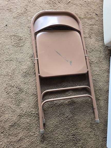 METAL FOLDING CHAIR.