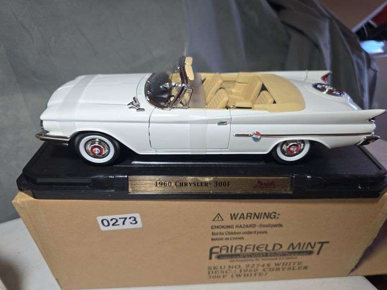 1960 CHRYSLER 300F MODEL CAR.