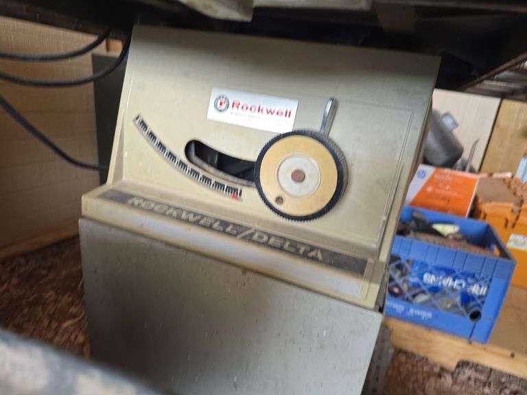 TABLE SAW.