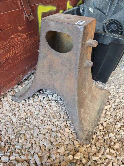 ANVIL STAND.