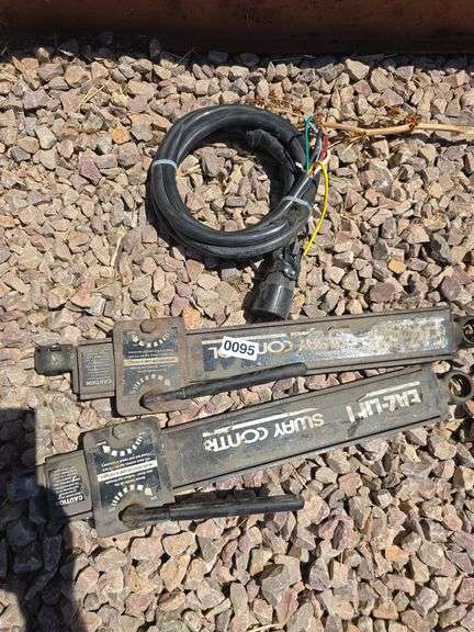 TRAILER SWAY BARS AND CORDS.