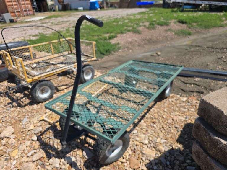 ROLLING YARD CART, BAD TIRES.