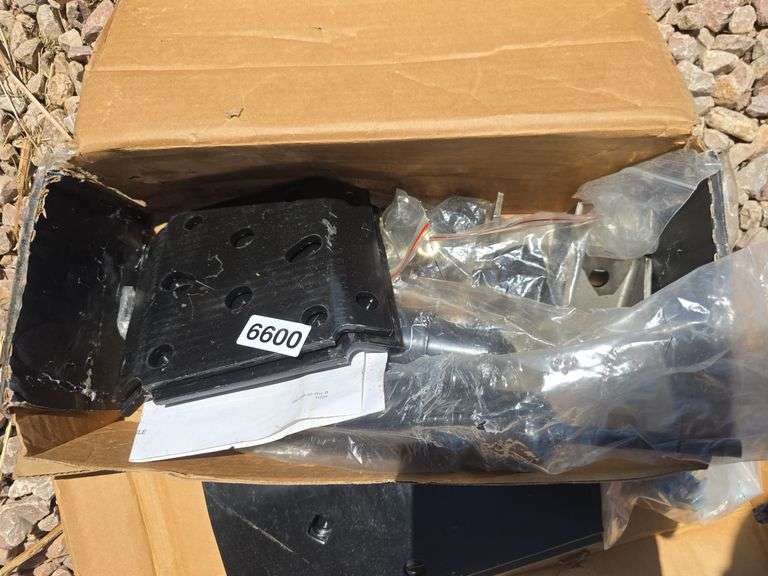 CAMPER JACK PARTS.