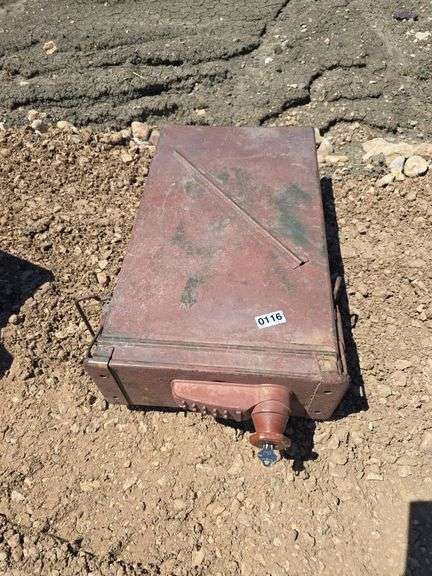 LOCKING AMMO CAN.