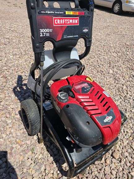 PRESSURE WASHER FOR PARTS. RUNS, CARB NEED FLOAT BOWL AND GASKETS. SEAL FOR WATER PUMP OUT.