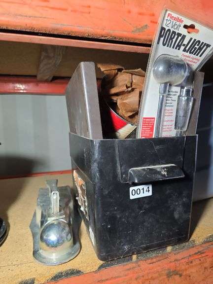 TRAILER HITCH AND 12V LIGHT.