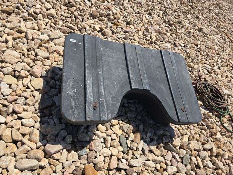 HARD PLASTIC 4-WHEELER STORAGE CASE.