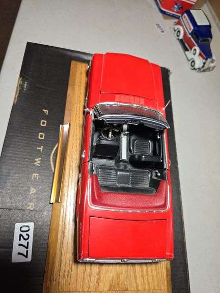 1964 1/2 MODEL MUSTANG CAR.