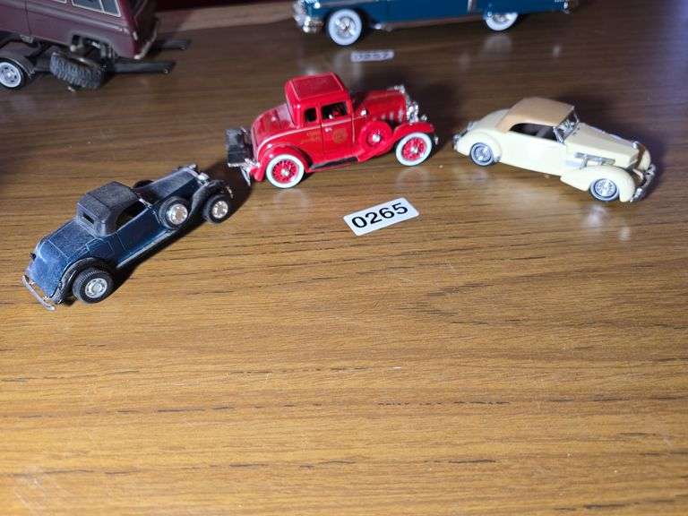 MODEL CARS.