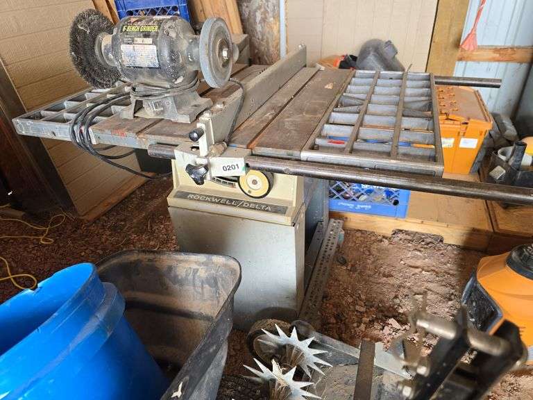 TABLE SAW.