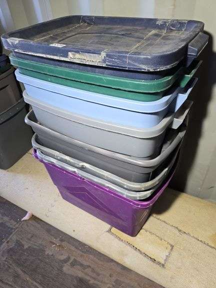 TOTES, 1 LID.
