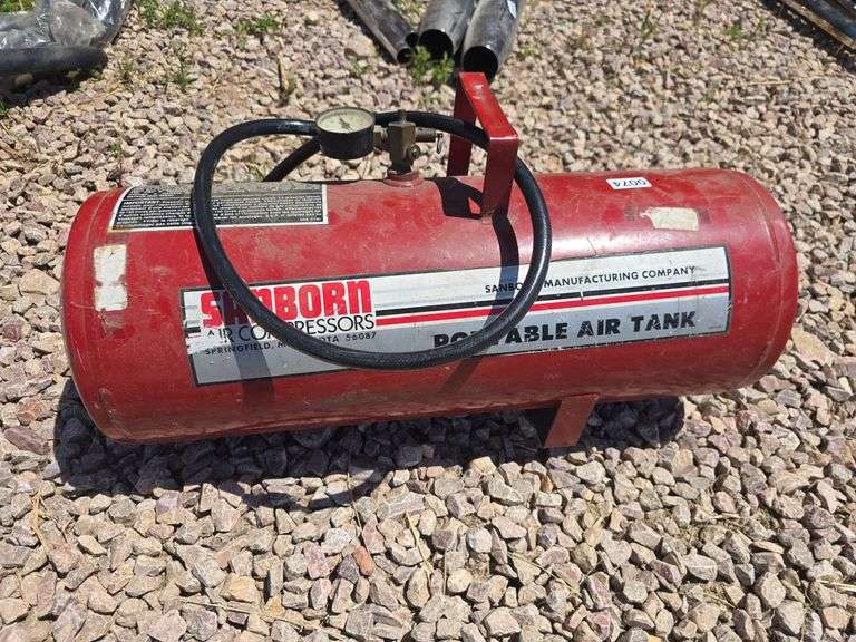 PORTABLE AIR TANK.