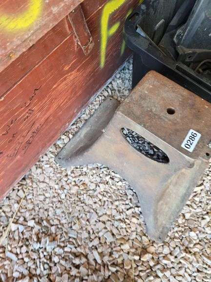 ANVIL STAND.
