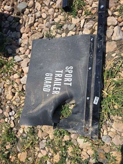 RECEIVER HITCH PICKUP MUD FLAPS.