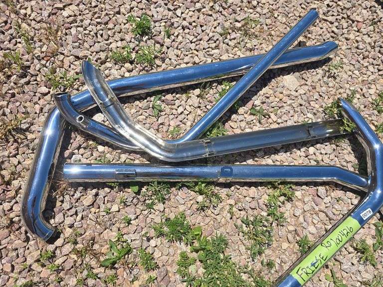 CHROME MOTORCYCLE EXHAUST PARTS.