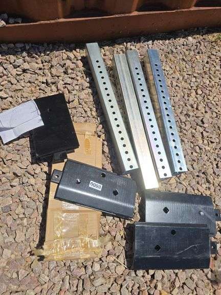 RV LANDING GEAR LEGS AND OTHER PARTS.