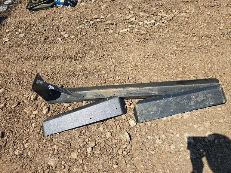 CURT 98143 HITCH PARTS.