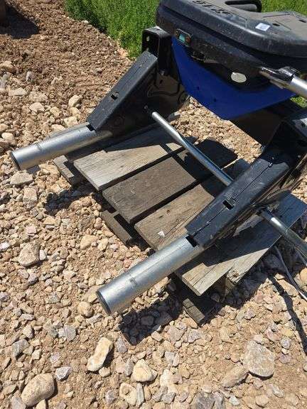 REESE R-16 SLIDING 5TH WHEEL HITCH.