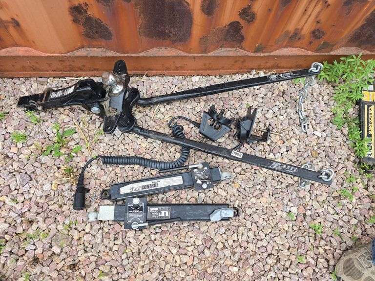 TRAILER STABILIZER HITCH.