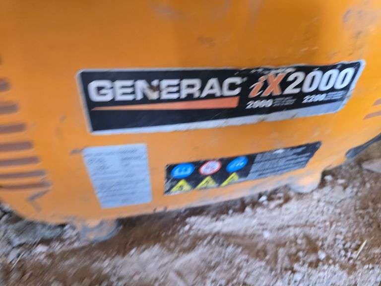 GENERAC 2000 GENERATOR. RUNS GOOD.