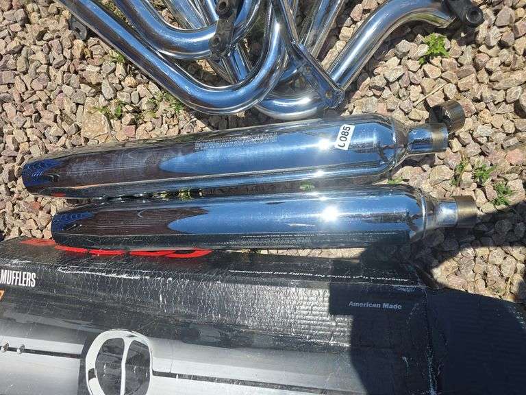 CHROME MOTORCYCLE EXHAUST PARTS.