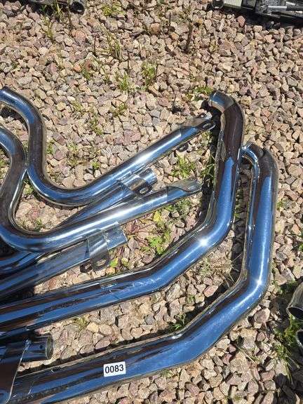 CHROME MOTORCYCLE EXHAUST PARTS.