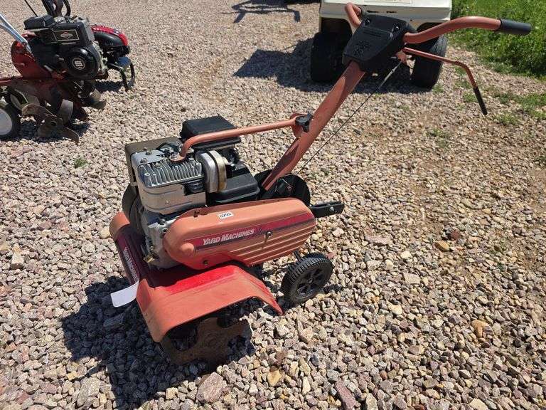FRONT TINE TILLER RUNS ON CARB FLUID.
