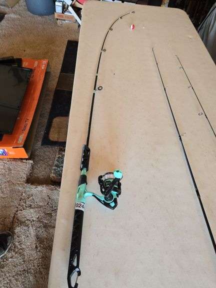 ZEBCO RAMBLER FISHING POLE.
