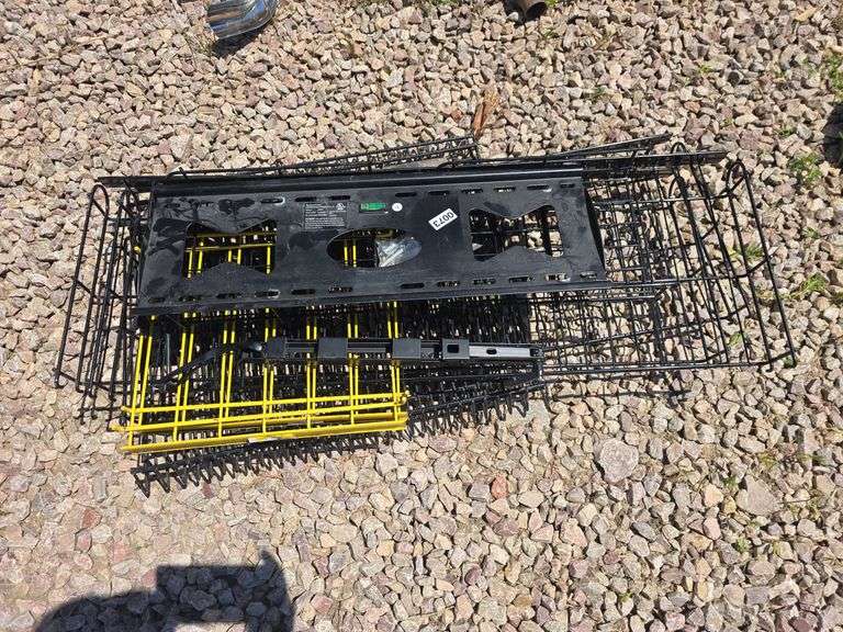 METAL RACKS.