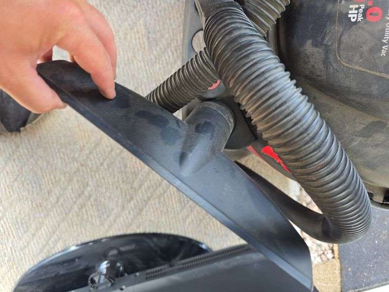 6HP SHOP VAC.