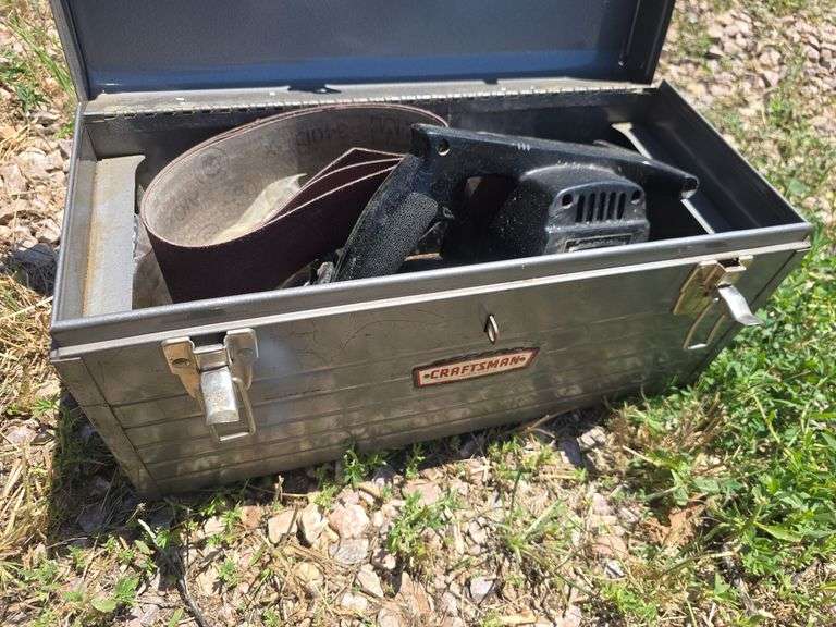 TOOL BOX WITH BELT SANDER.