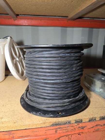 ROLL OF 3-WIRE CORD.