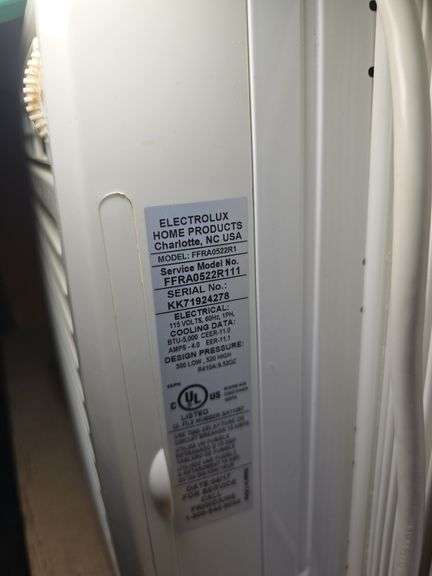 5,000 BTU ELECTRIC WINDOW A/C.