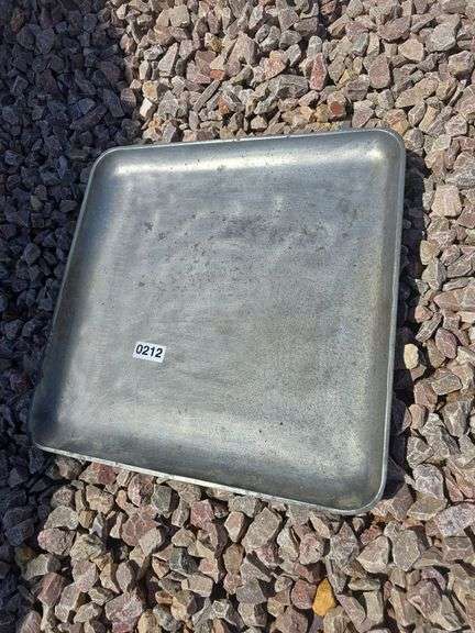 CAST ALUMINUM WASHING MACHINE LID.