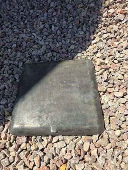 CAST ALUMINUM WASHING MACHINE LID.