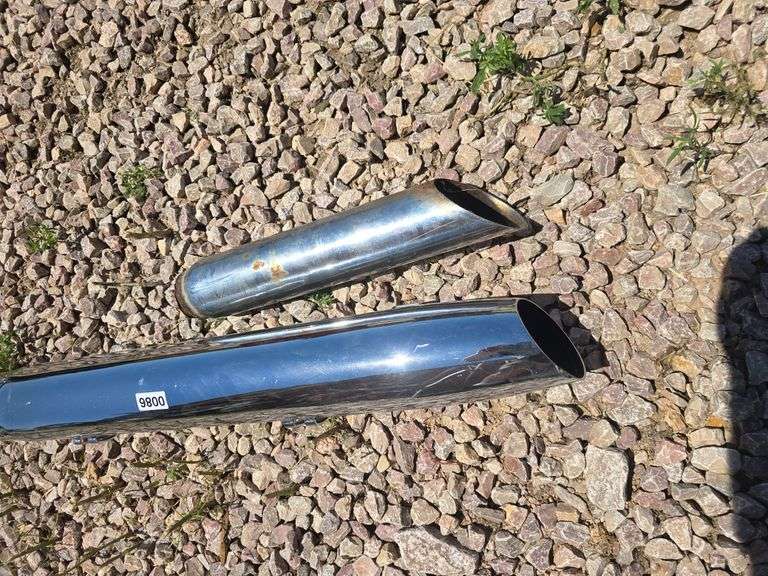 CHROME MOTORCYCLE EXHAUST PARTS.