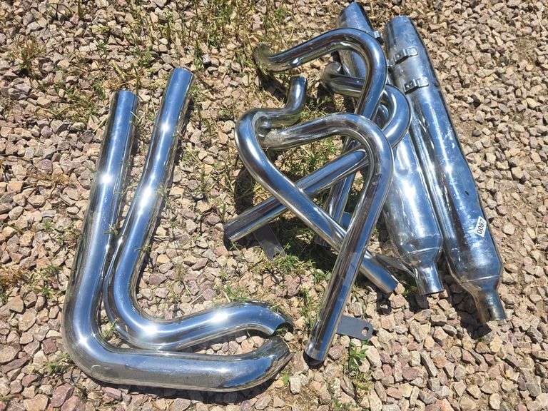 CHROME MOTORCYCLE EXHAUST PARTS.