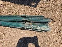 SMALL GARDEN T-POSTS.