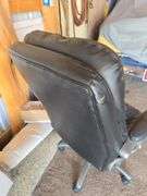 OFFICE CHAIR.