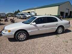 1999 LINCOLN CONTINENTAL. 32V INTECH V8. AUTO. 158K MILES. FRONT WHEEL DRIVE. RUNS AND DRIVES GOOD. ***THIS VEHICLE SELLS WITH TITLE!***